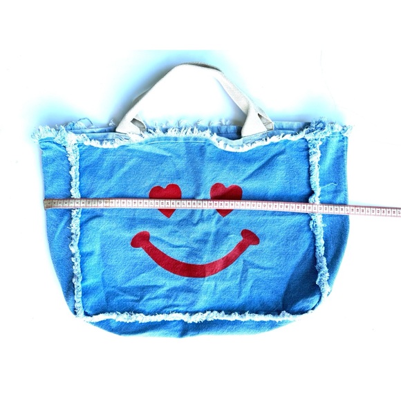Blue Smiley Face Tote Bag with Red Hearts. - Picture 4 of 8